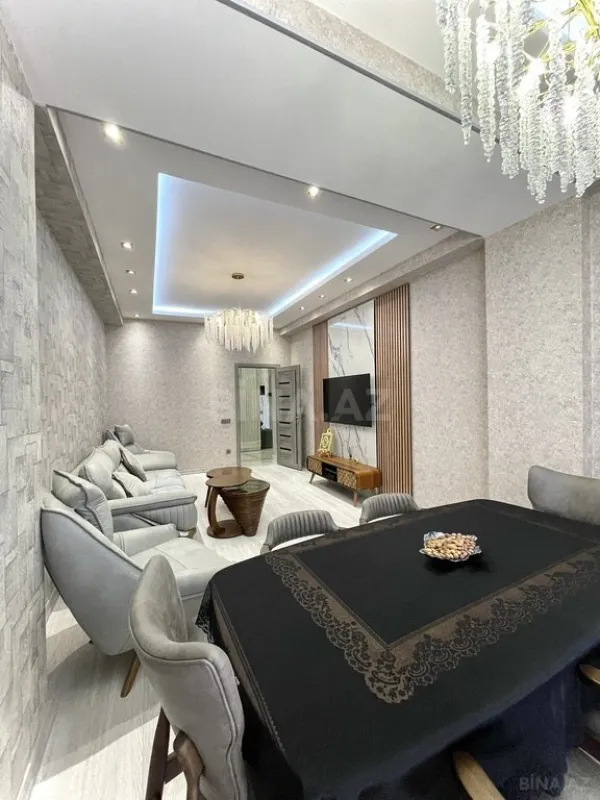 Satılır 3 otaqlı mənzil 101 m²