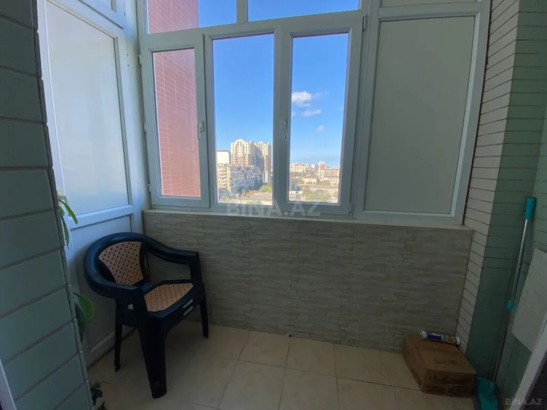 Satılır 2 otaqlı mənzil 84 m²