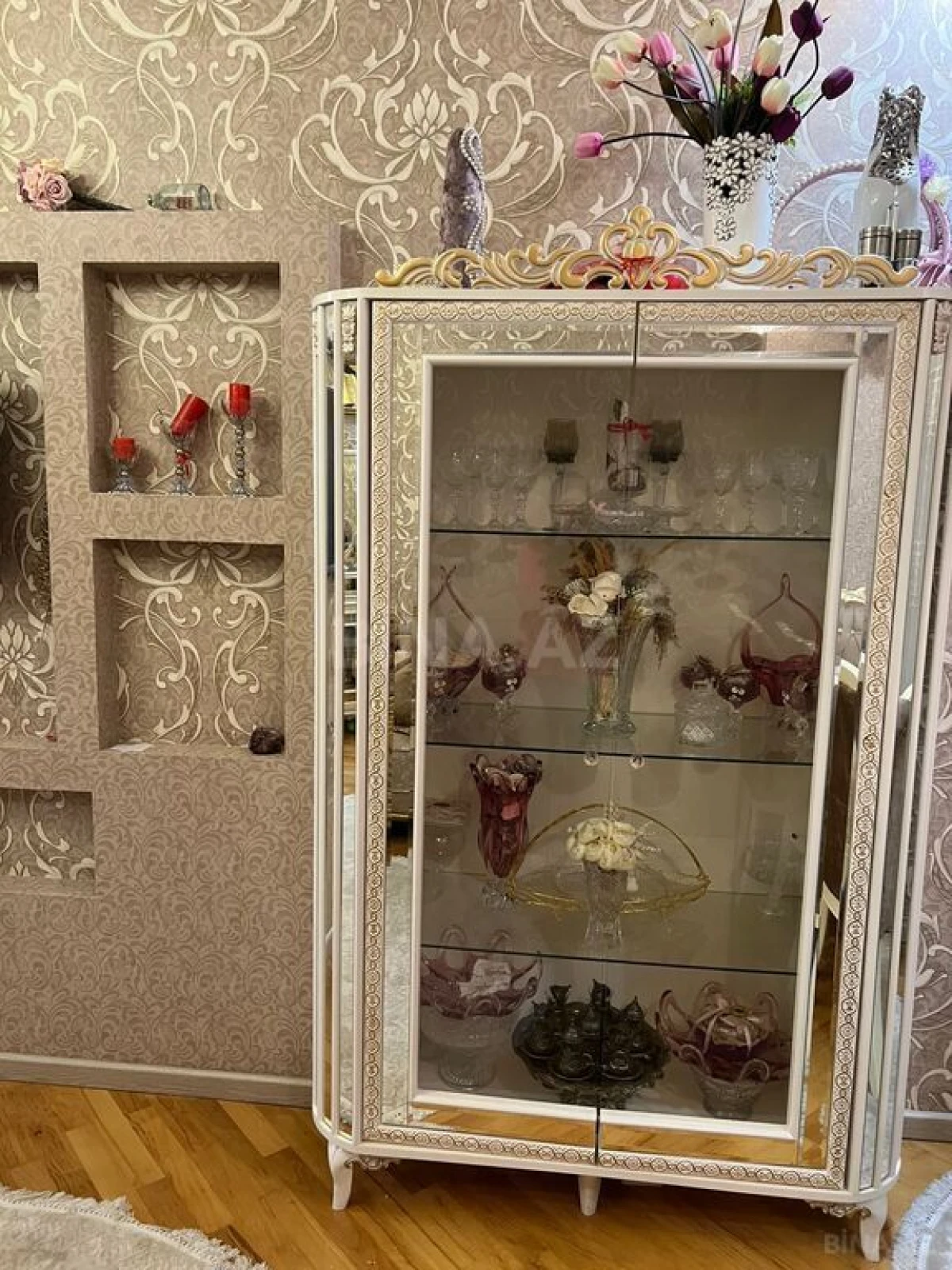 Satılır 2 otaqlı mənzil 63 m²