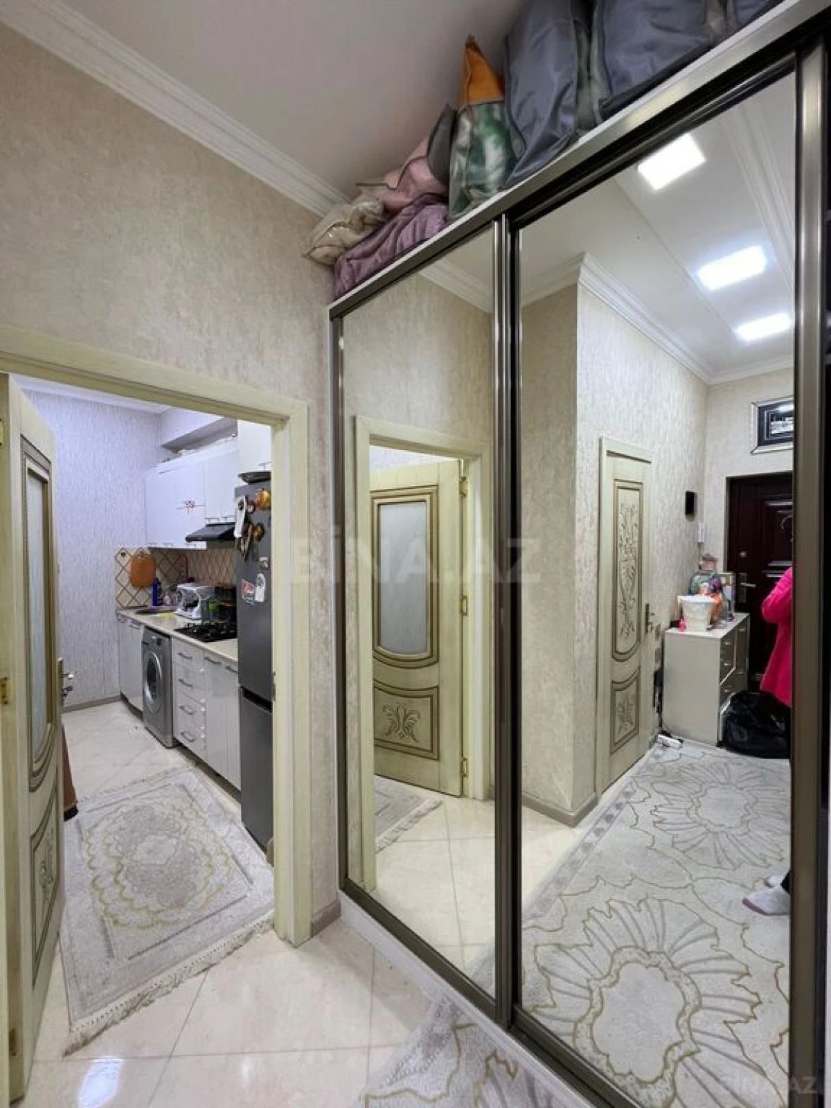 Satılır 2 otaqlı mənzil 63 m²