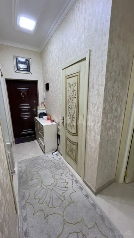 Satılır 2 otaqlı mənzil 63 m²
