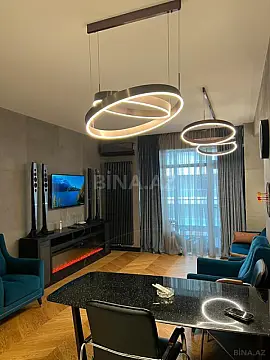 Satılır 4 otaqlı mənzil 147 m²