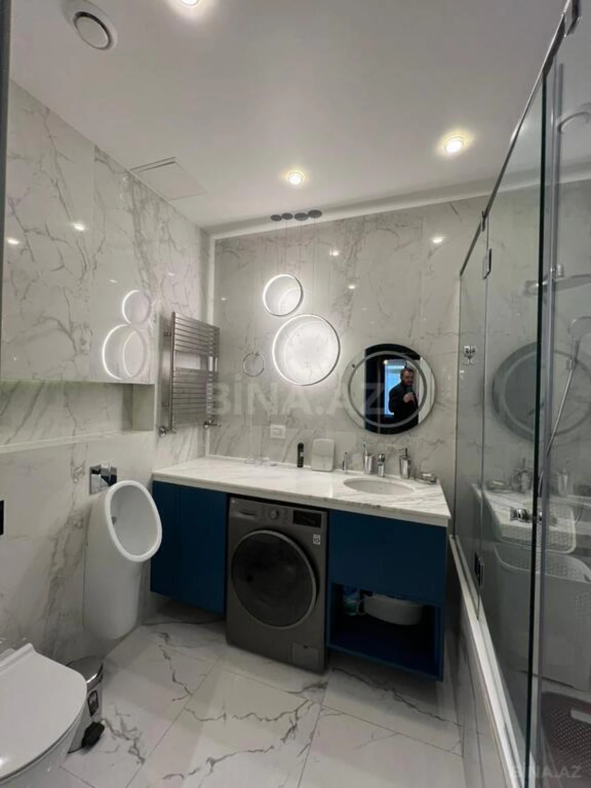 Satılır 4 otaqlı mənzil 147 m²