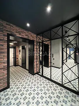 Satılır 4 otaqlı mənzil 147 m²