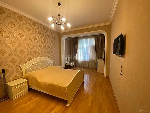 Satılır 2 otaqlı mənzil 82 m²