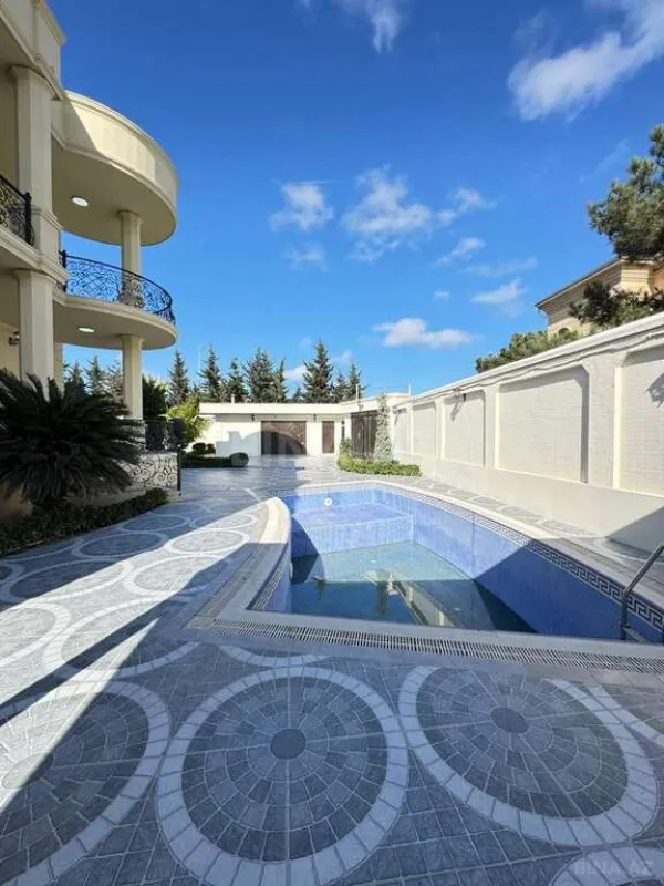 Satılır 5 otaqlı həyət evi 450 m²
