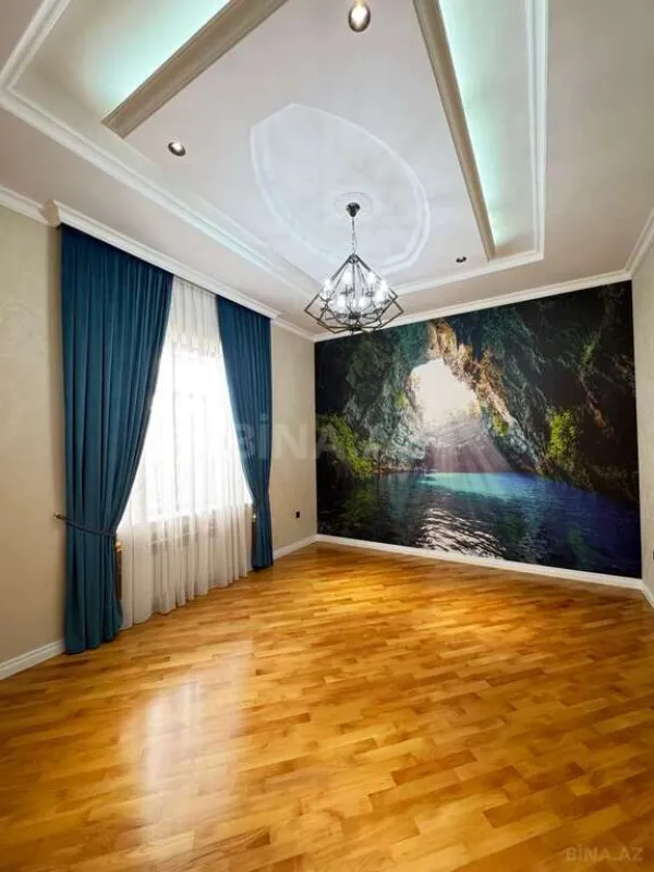 Satılır 5 otaqlı həyət evi 450 m²