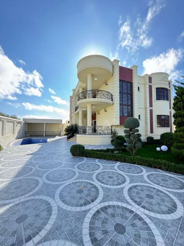 Satılır 5 otaqlı həyət evi 450 m²