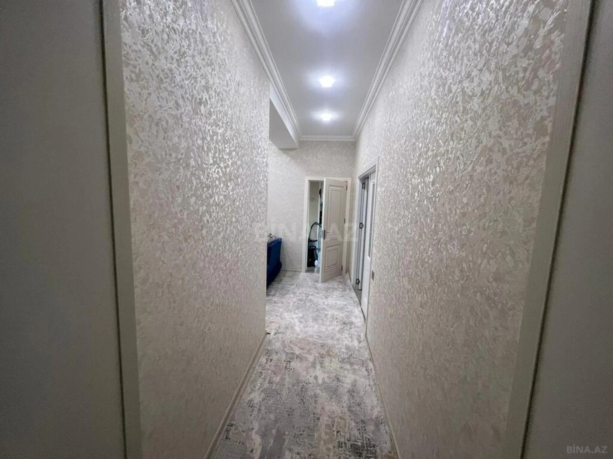 Satılır 3 otaqlı mənzil 115 m²