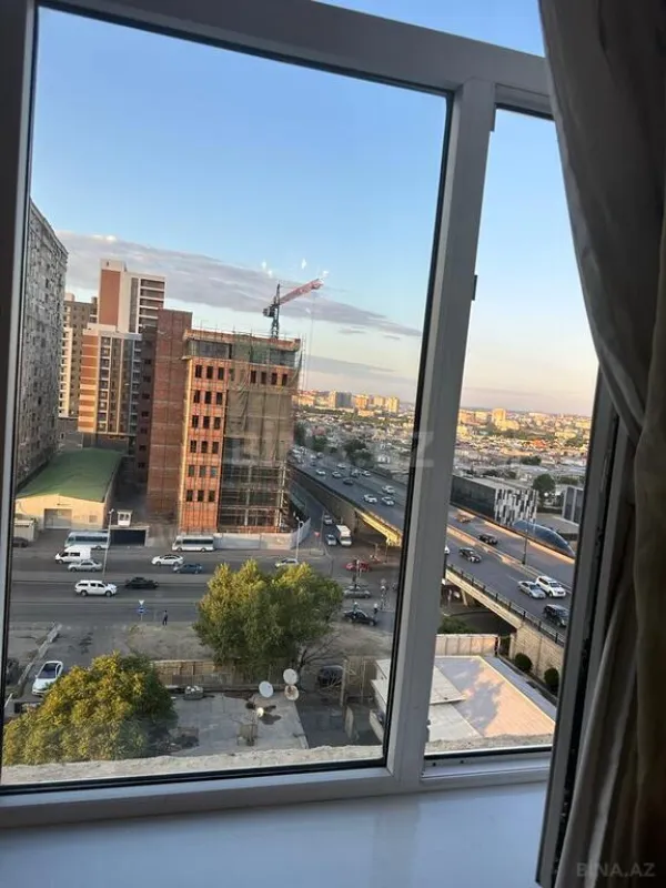 Satılır 2 otaqlı mənzil 106 m²