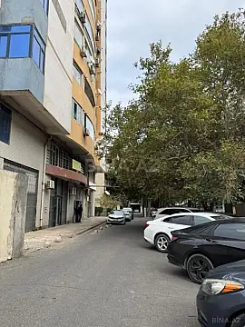 Satılır 4 otaqlı mənzil 171 m²