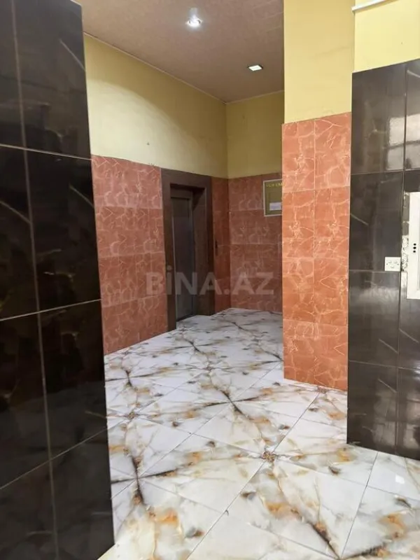 Satılır 4 otaqlı mənzil 171 m²