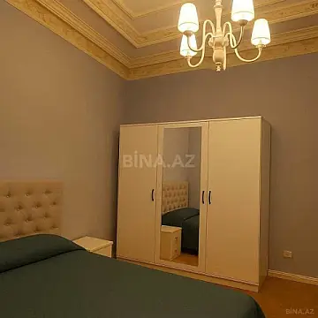 Satılır 3 otaqlı mənzil 166 m²