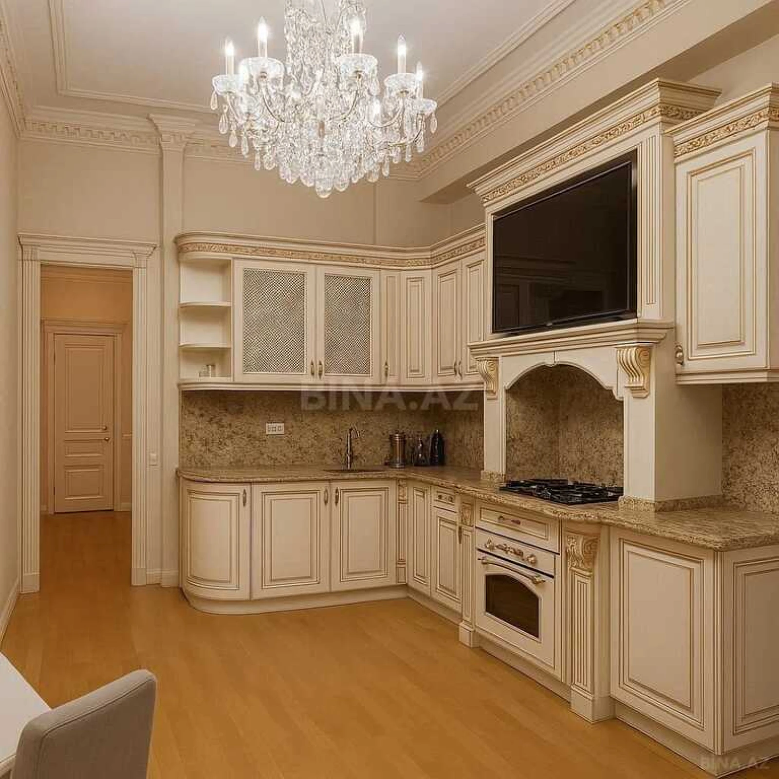 Satılır 3 otaqlı mənzil 166 m²