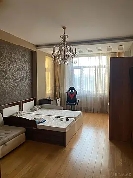 Satılır 3 otaqlı mənzil 171 m²