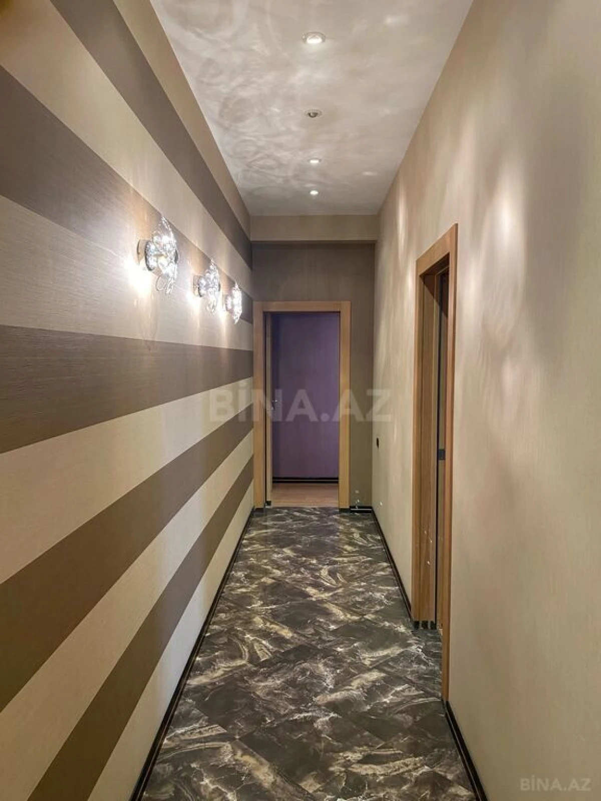 Satılır 3 otaqlı mənzil 171 m²