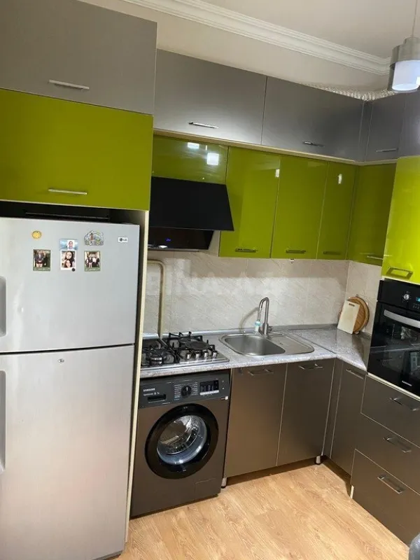 Satılır 3 otaqlı mənzil 80 m²