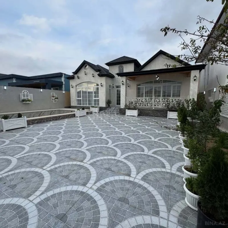 Satılır 4 otaqlı həyət evi 190 m²