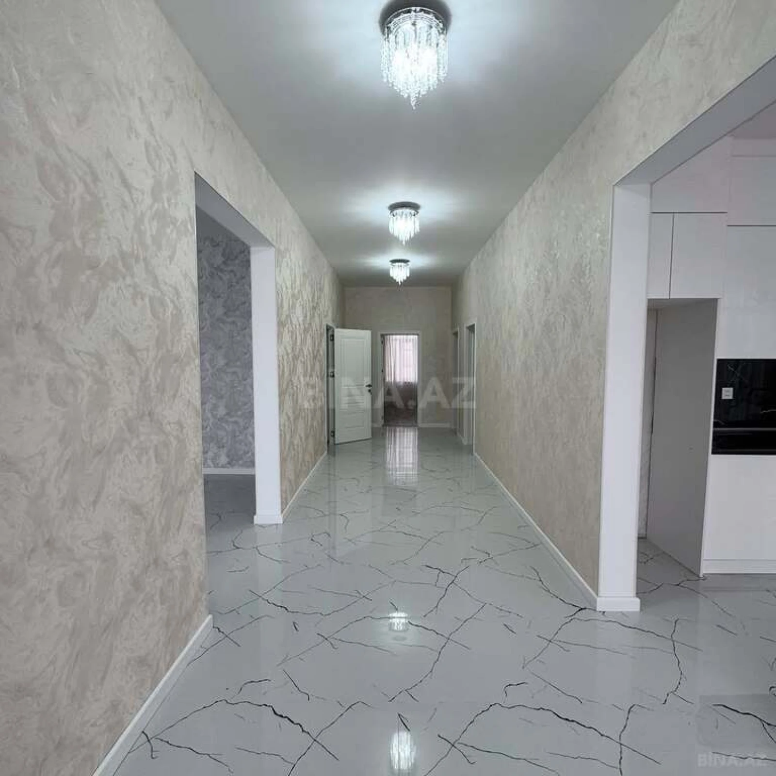 Satılır 4 otaqlı həyət evi 190 m²