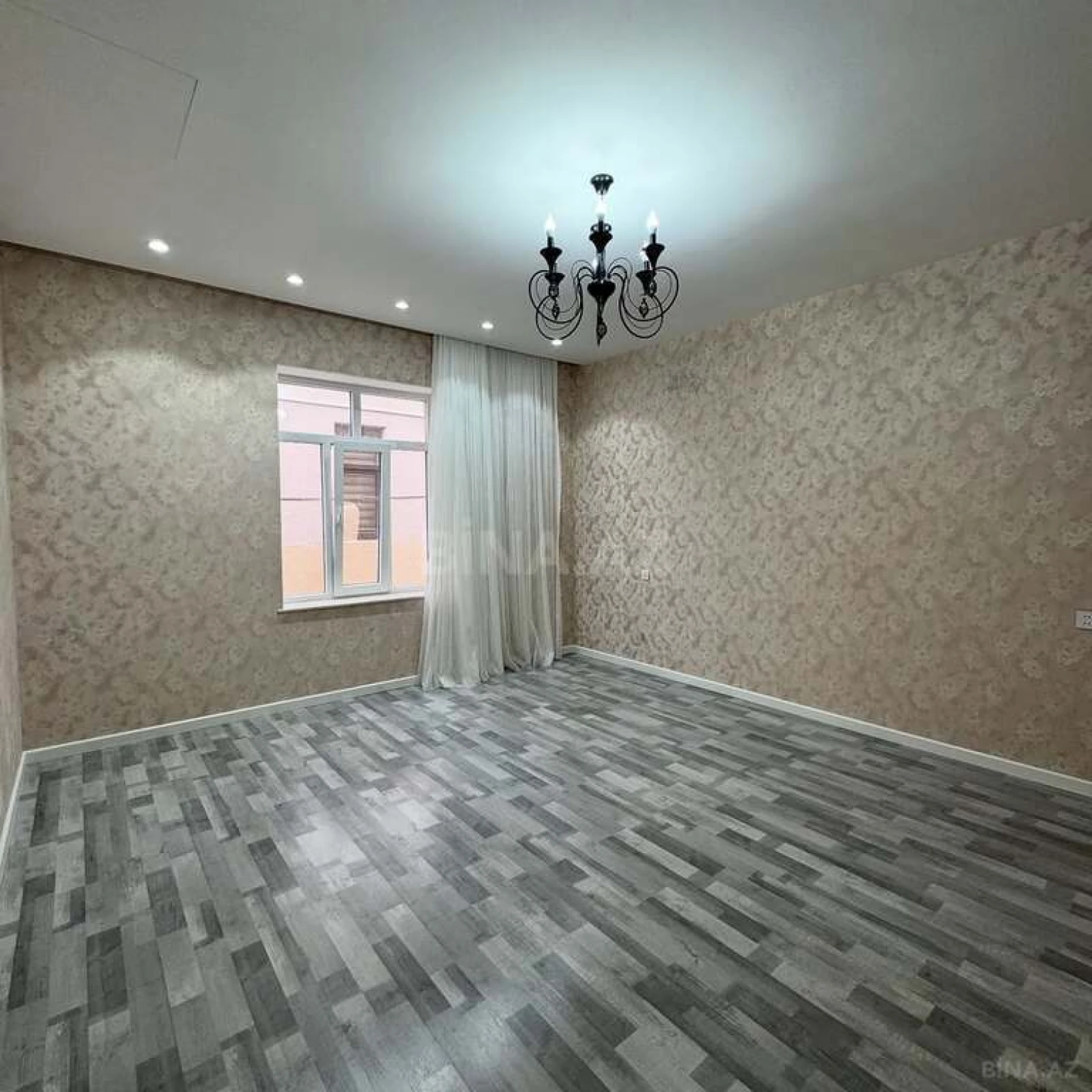Satılır 4 otaqlı həyət evi 190 m²