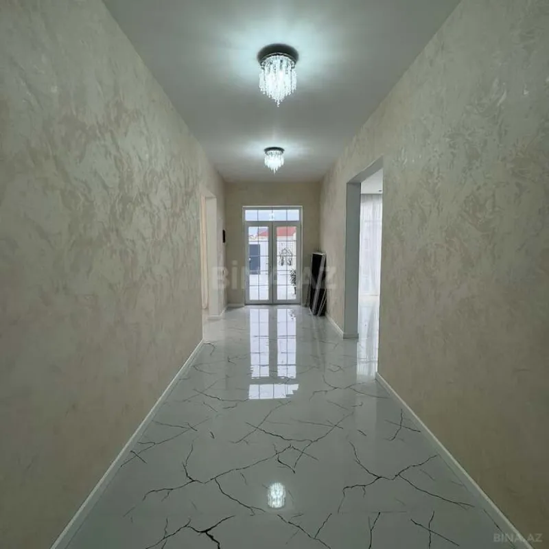 Satılır 4 otaqlı həyət evi 190 m²