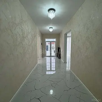 Satılır 4 otaqlı həyət evi 190 m²