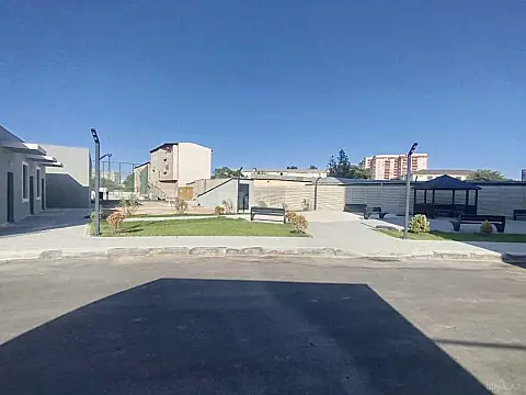 Satılır 3 otaqlı mənzil 118 m²