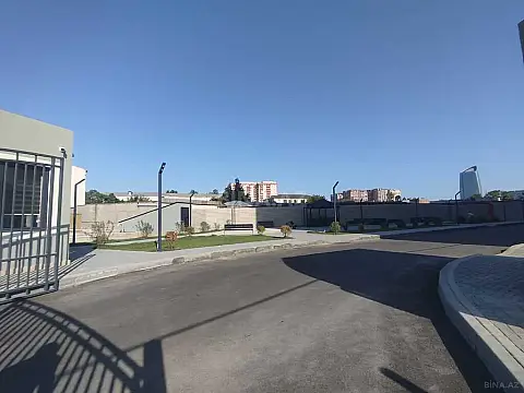 Satılır 3 otaqlı mənzil 118 m²