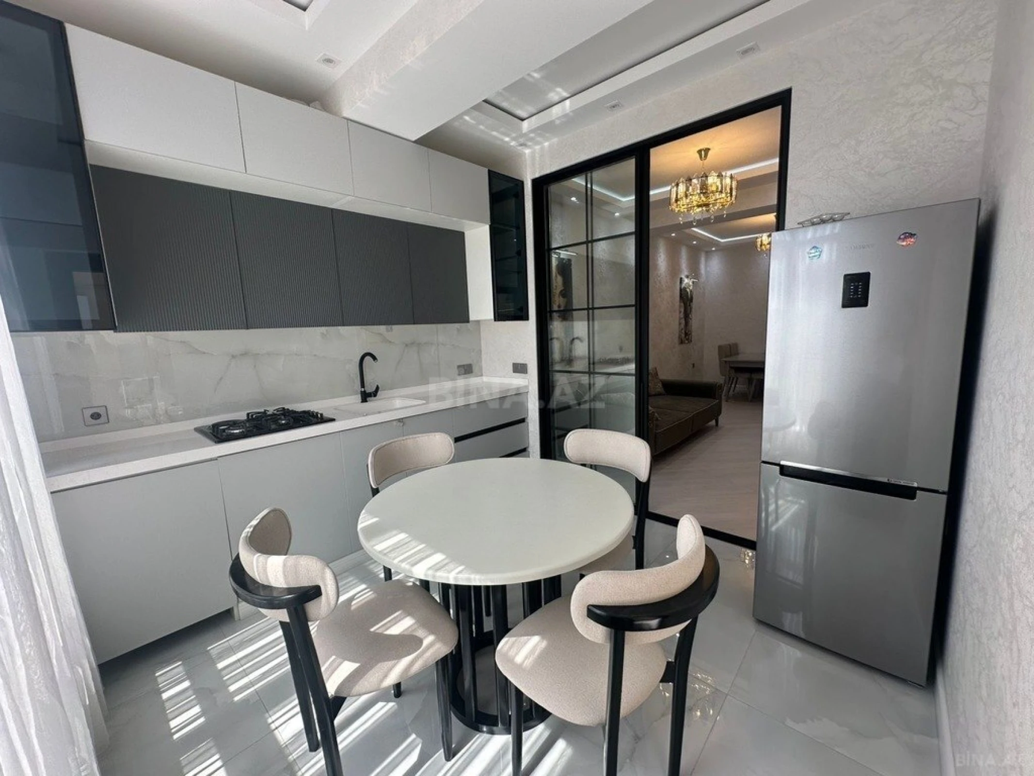 Satılır 2 otaqlı mənzil 68 m²