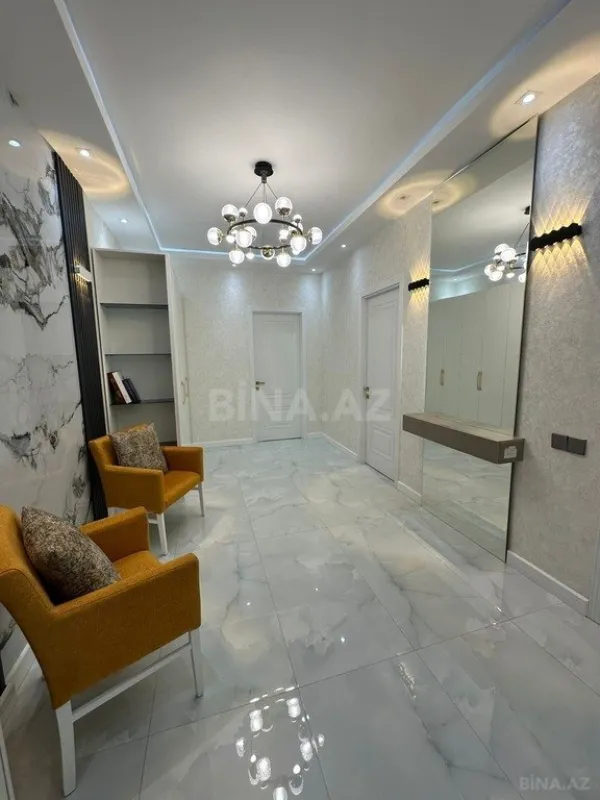 Satılır 2 otaqlı mənzil 68 m²