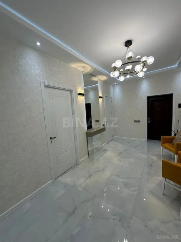 Satılır 2 otaqlı mənzil 68 m²