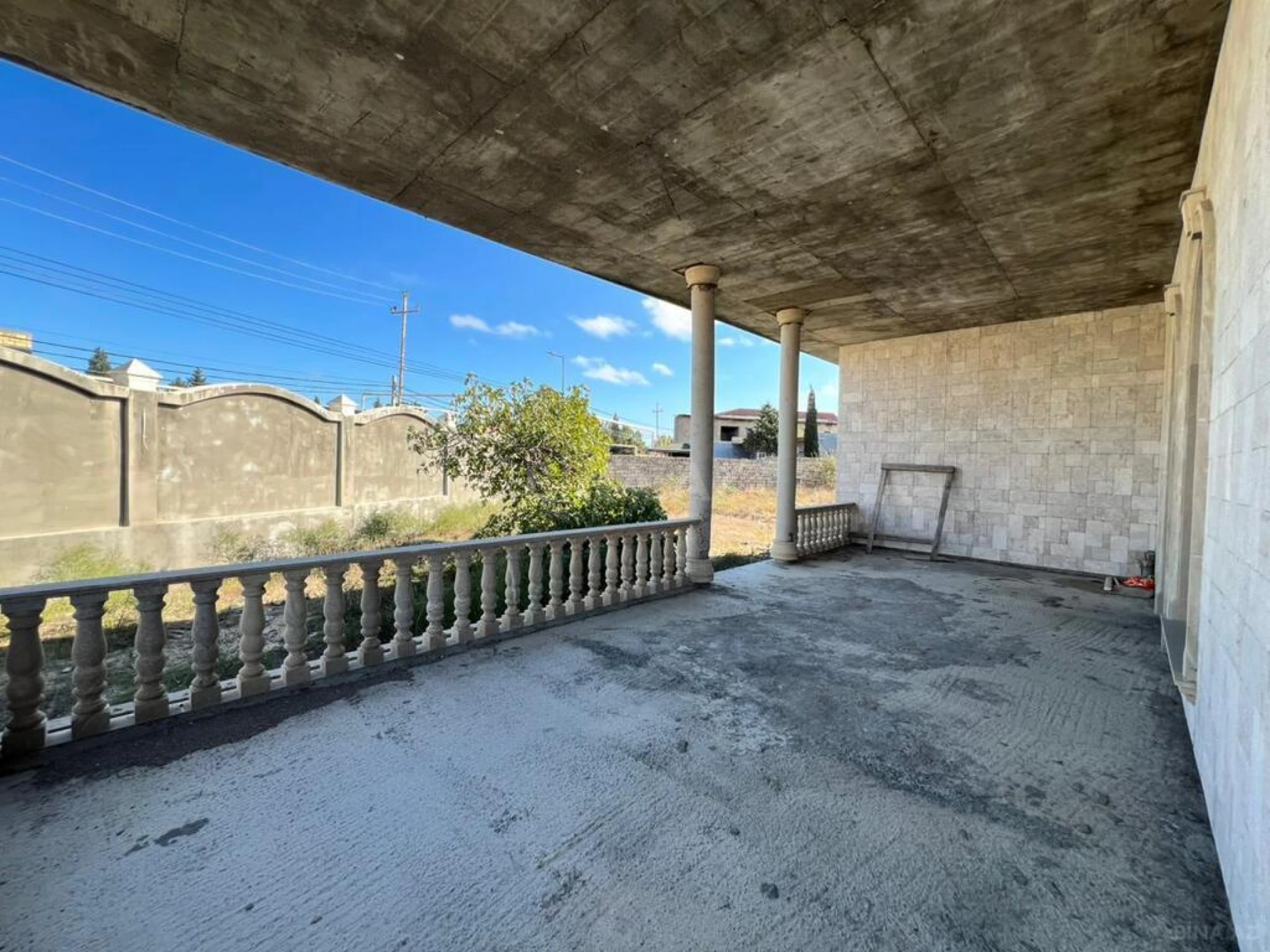 Satılır 7 otaqlı həyət evi 395 m²