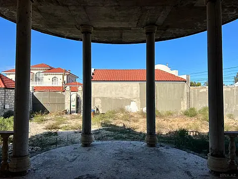 Satılır 7 otaqlı həyət evi 395 m²