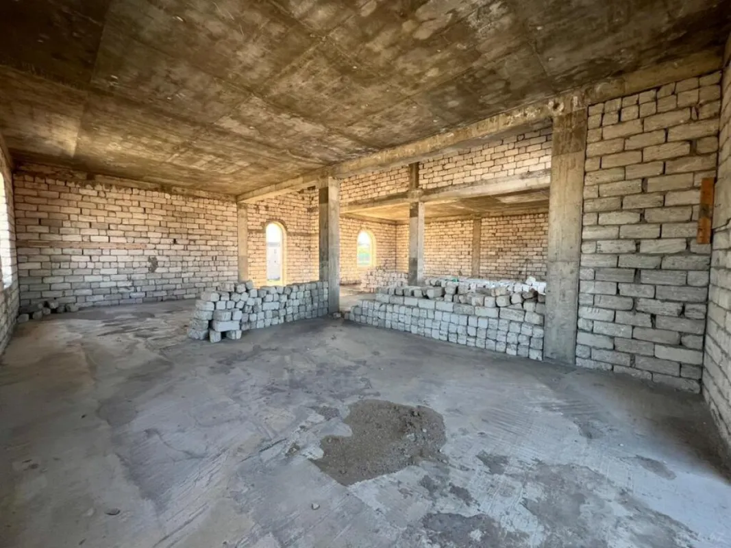 Satılır 7 otaqlı həyət evi 395 m²