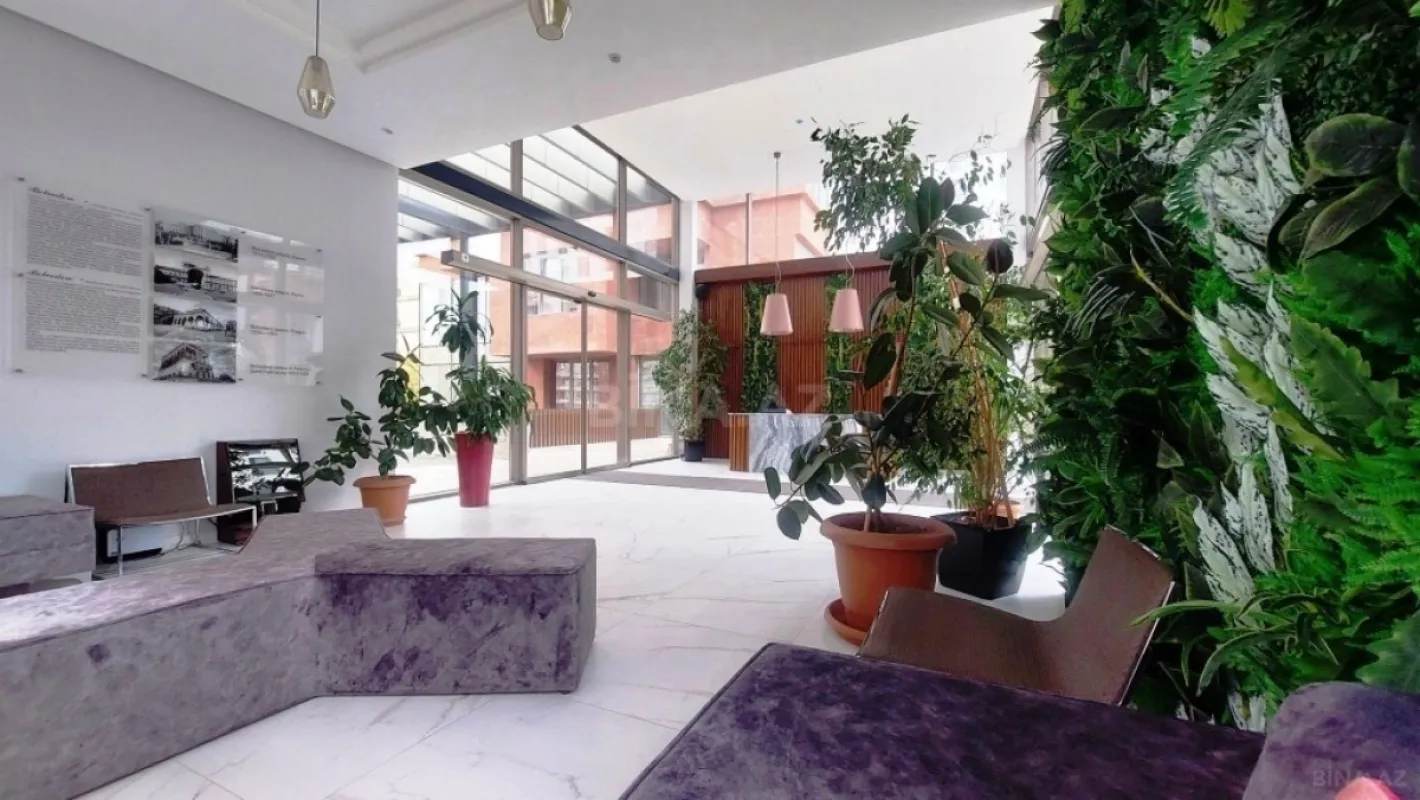 Satılır 3 otaqlı mənzil 112 m²