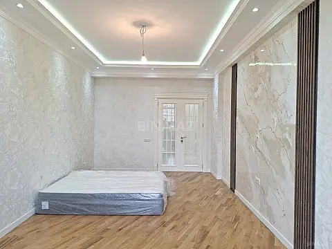 Satılır 3 otaqlı mənzil 120 m²