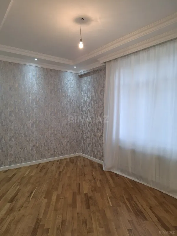 Satılır 3 otaqlı mənzil 120 m²