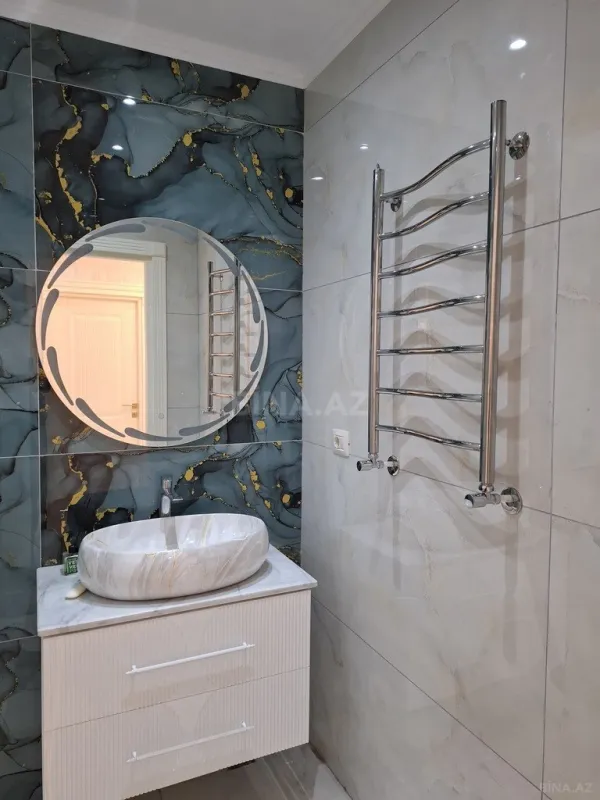 Satılır 3 otaqlı mənzil 120 m²