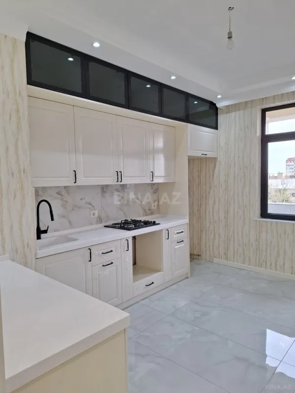 Satılır 3 otaqlı mənzil 120 m²