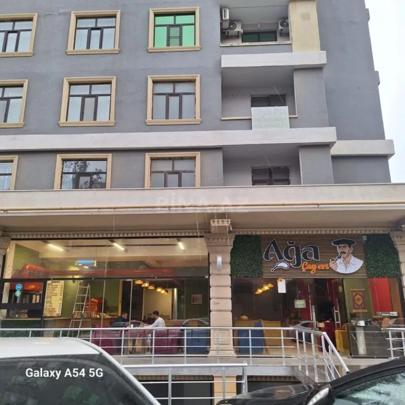Satılır obyekt 323 m²