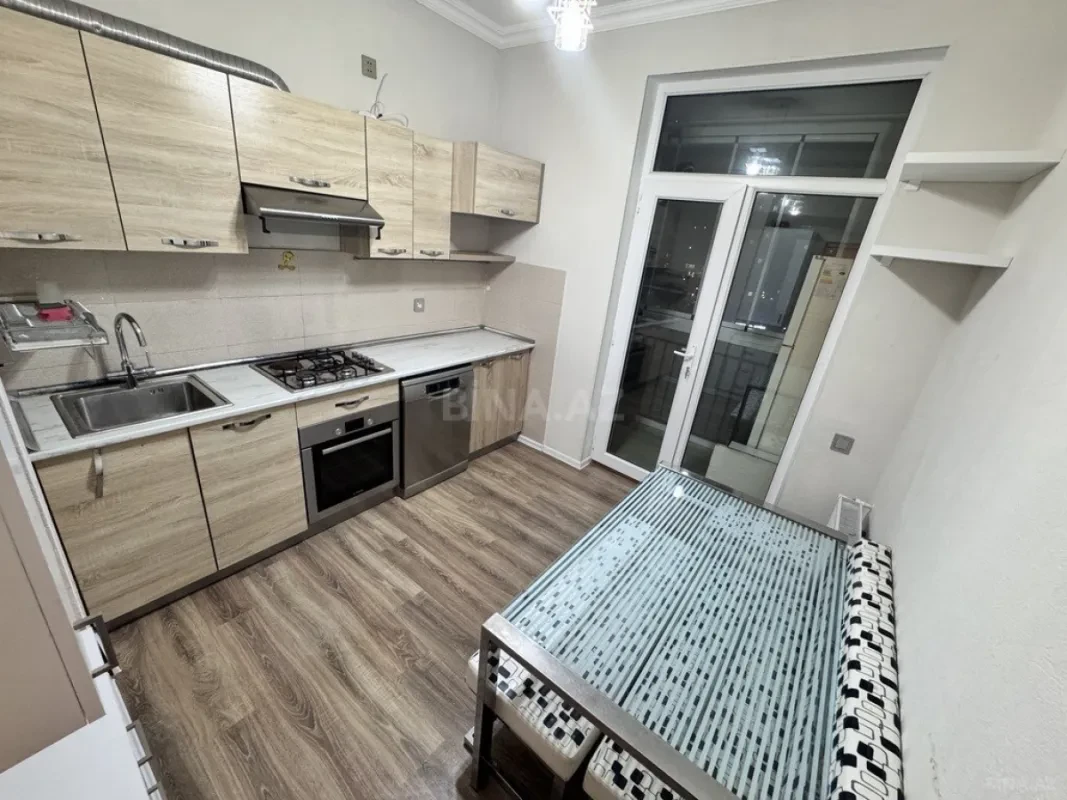 Satılır 3 otaqlı mənzil 88 m²