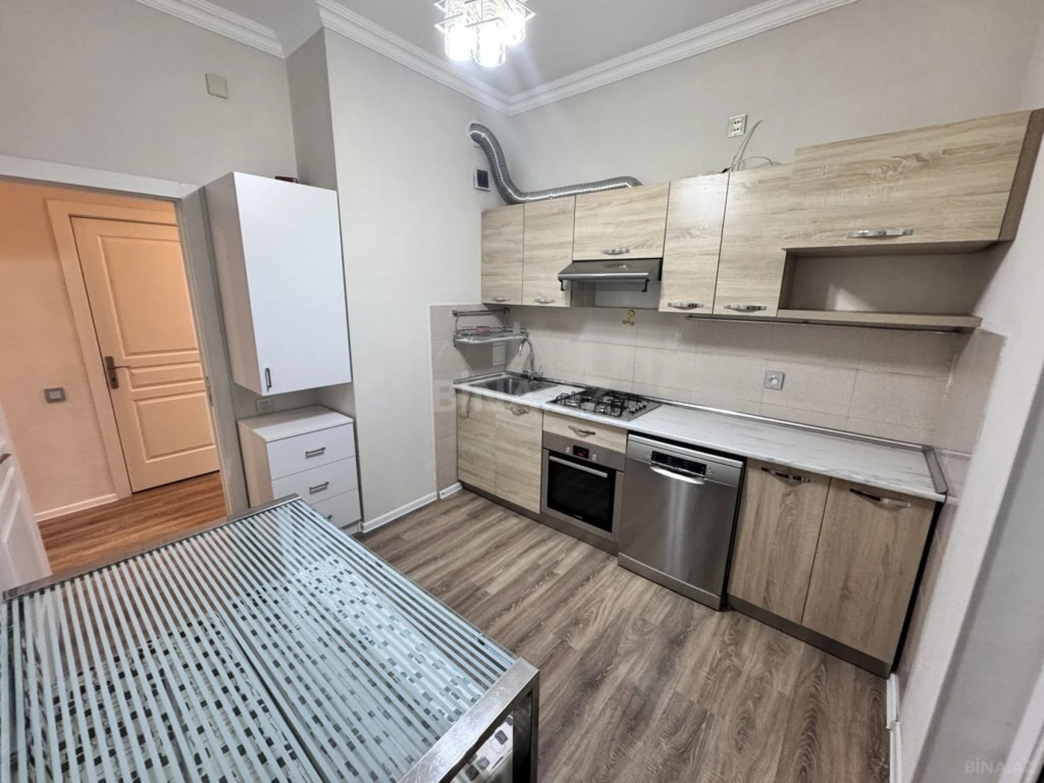 Satılır 3 otaqlı mənzil 88 m²