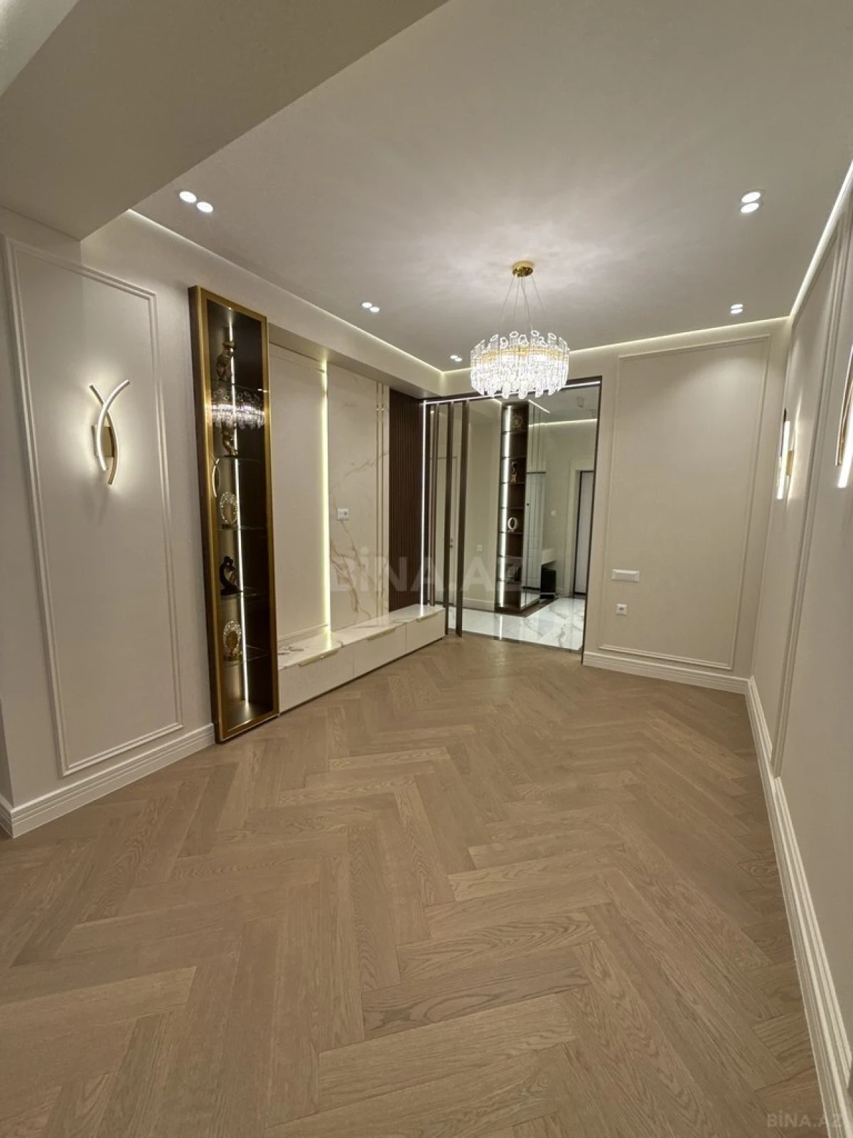 Satılır 3 otaqlı mənzil 90 m²