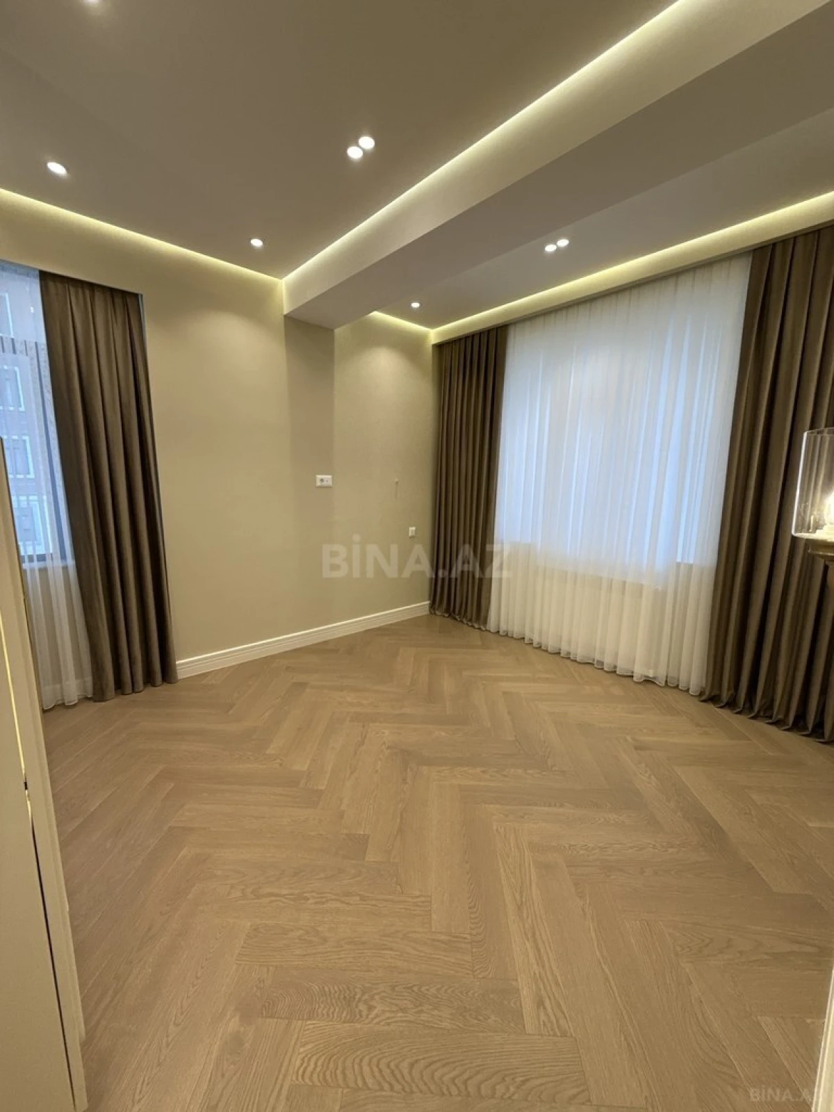 Satılır 3 otaqlı mənzil 90 m²