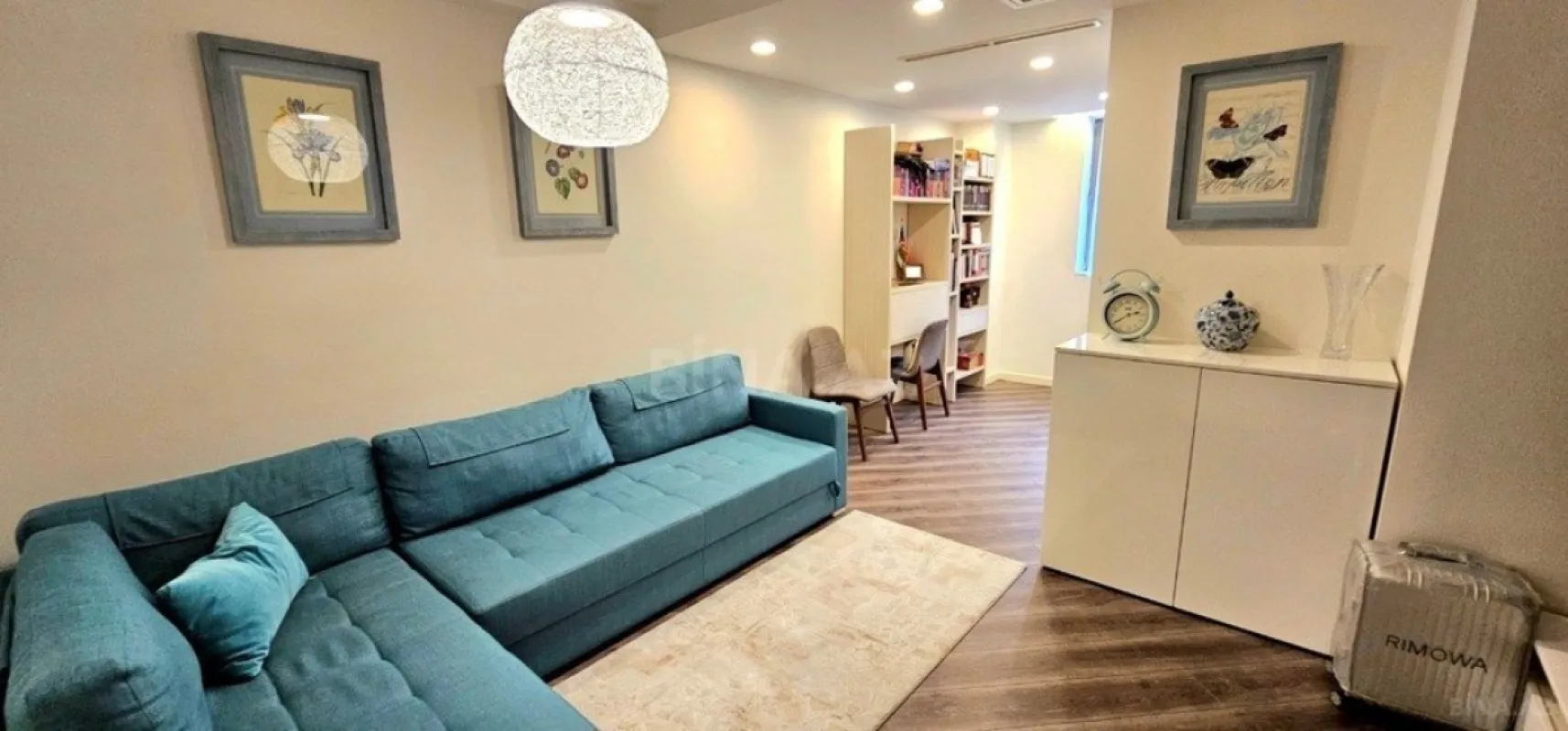Satılır 4 otaqlı mənzil 193 m²