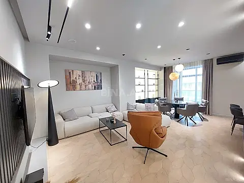 Satılır 3 otaqlı mənzil 148 m²