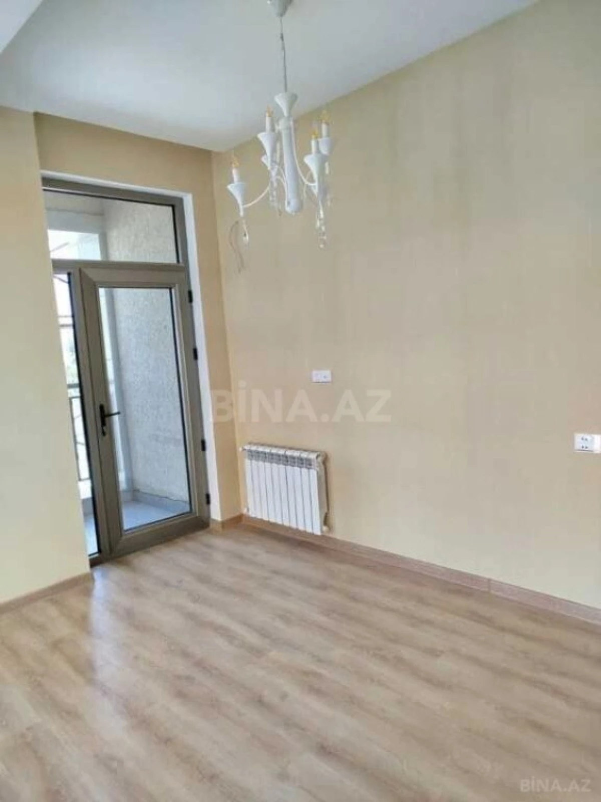 Satılır 3 otaqlı mənzil 105 m²
