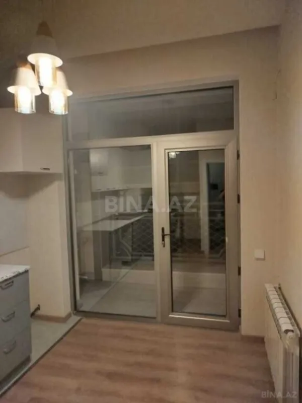 Satılır 3 otaqlı mənzil 105 m²