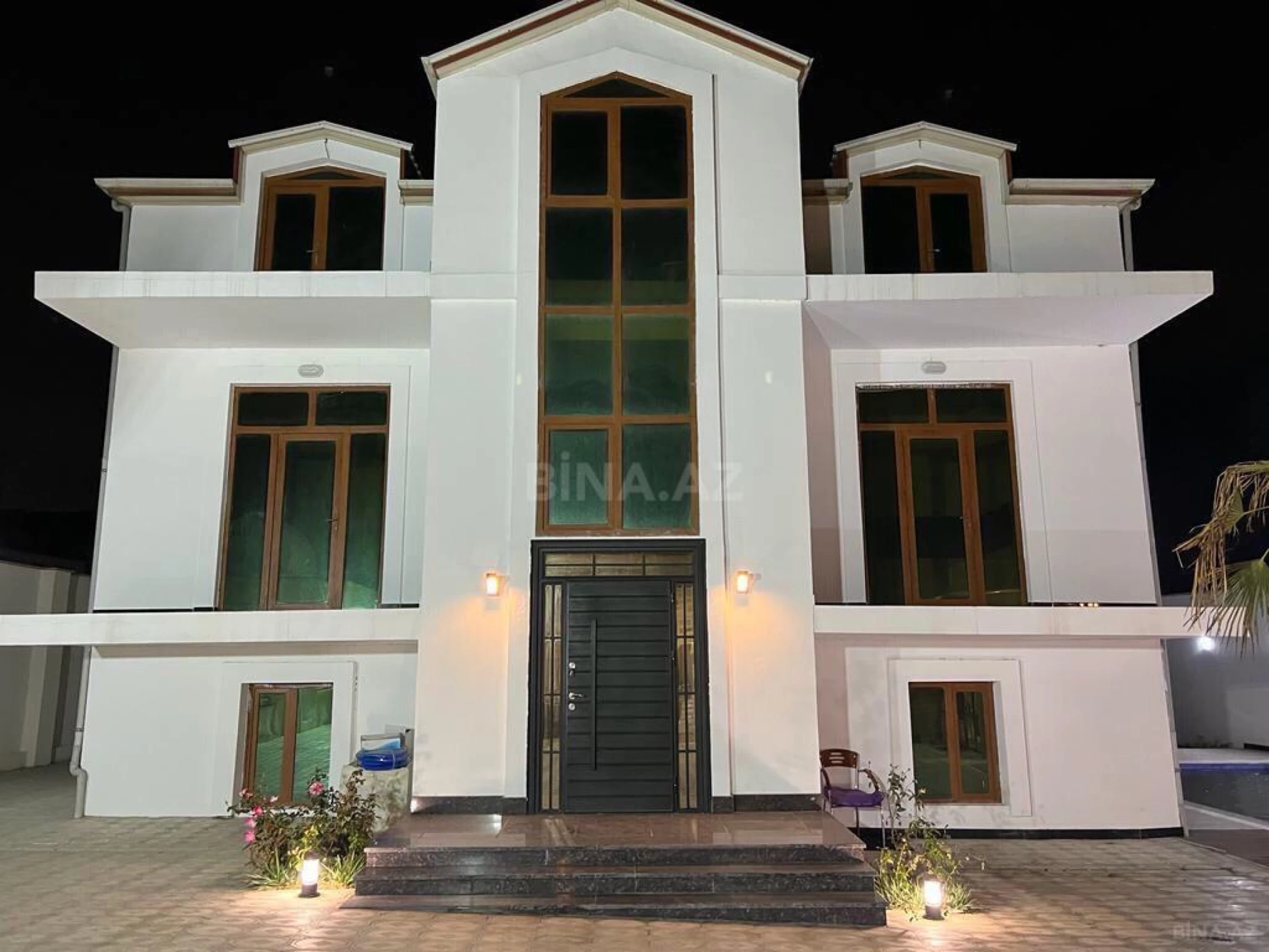 Kirayə verilir 4 otaqlı həyət evi 250 m²