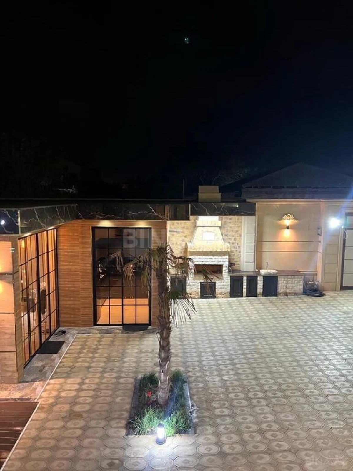 Kirayə verilir 4 otaqlı həyət evi 250 m²